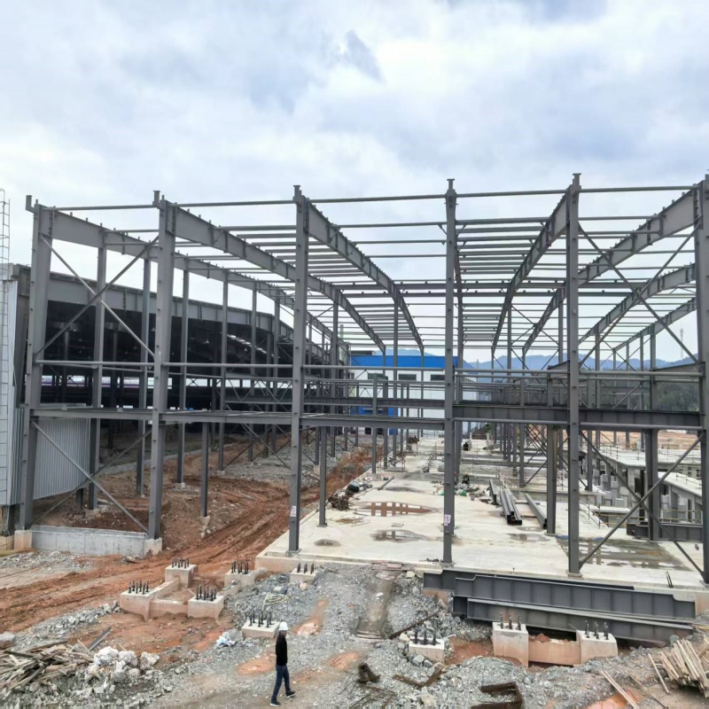 贛悅廠房鋼結(jié)構(gòu)安裝